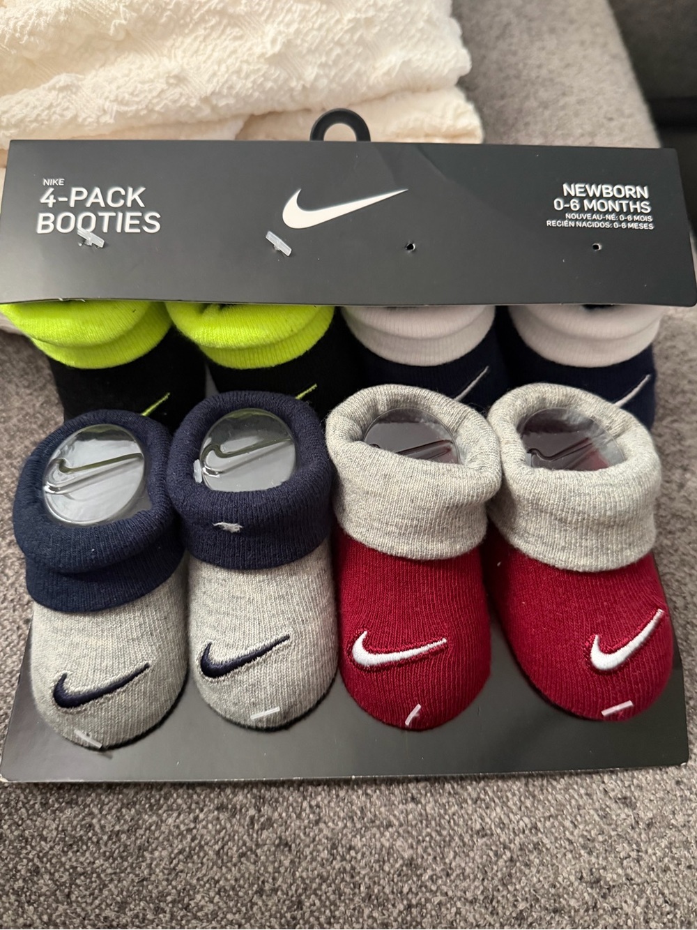 Nike Newborn 4-Pack Booties - Navy, Gray, Maroon, Lime